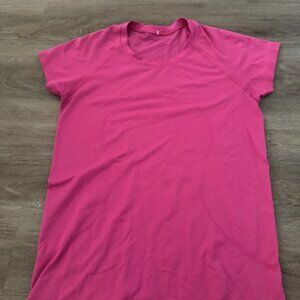 Lululemon short-sleeve top